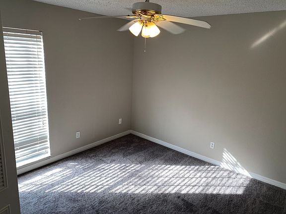 3rd image of 285 Wymore Rd #202