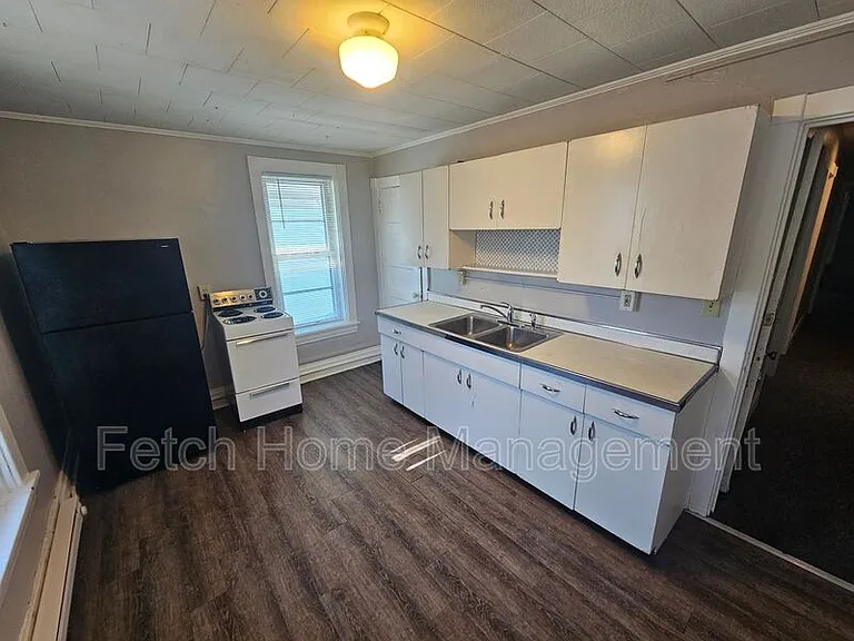 2534 Derry St #2 — Photo 3