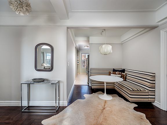3rd image of 245 W 101st St #15C