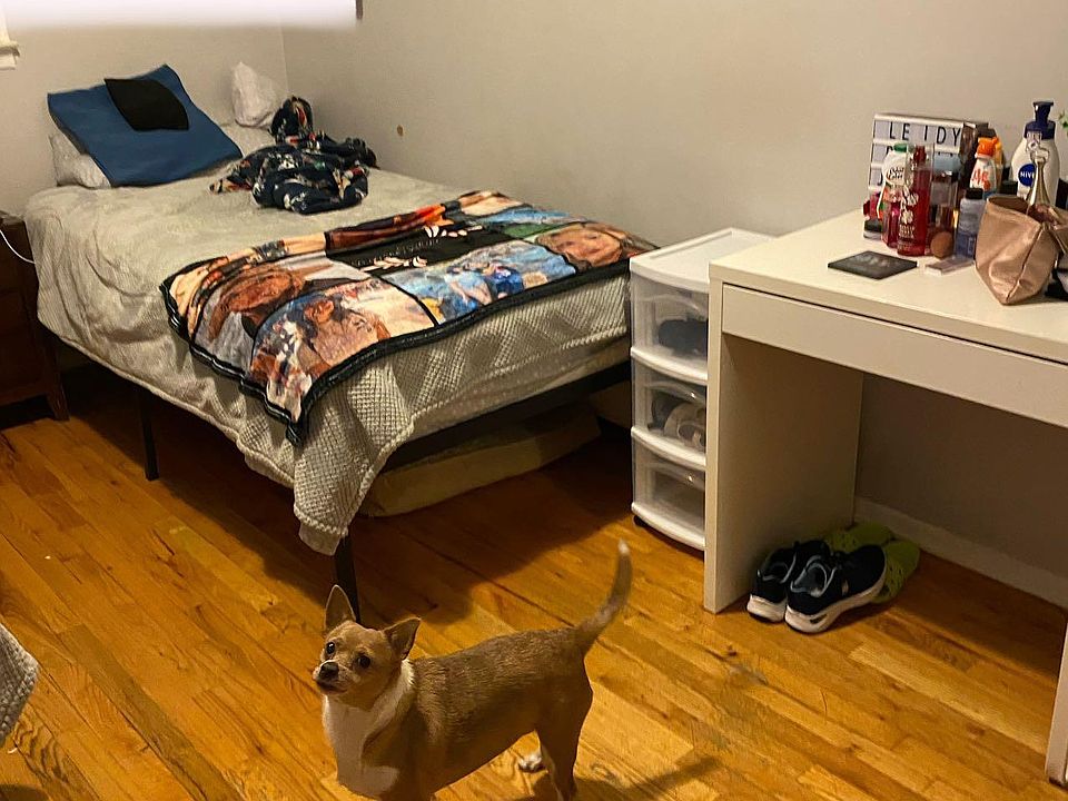2nd image of 2043 157th St