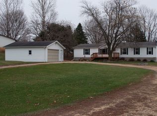 29 Centennial St, Miles, IA 52064