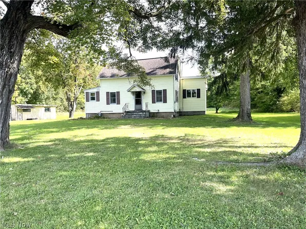 5798 Ridge Rd, Cortland, OH 44410