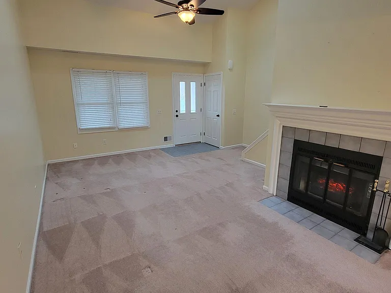 1138 Cunningham Dr — Photo 7