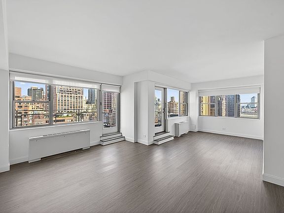4th image of 330 E 49th St #Phd