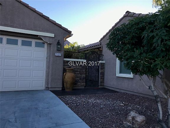 3rd image of 7137 Royal Melbourne Dr