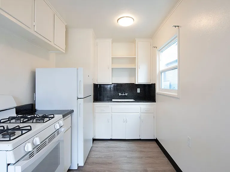 5024 Mission Blvd #5050 — Photo 8