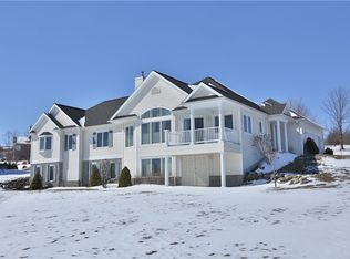 4292 Lake Hill Dr, Canandaigua, NY