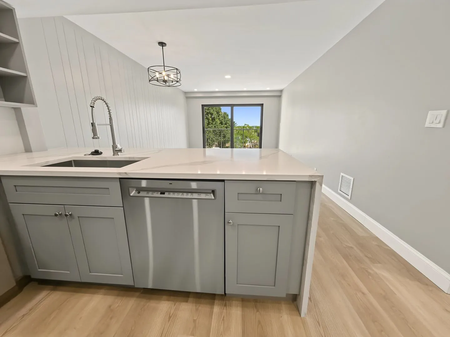 Brand-New Renovation on a Private Gated Island | Minutes from Las Olas — Photo 4