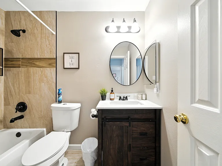 7022 Meadow Hawk Ct — Photo 13