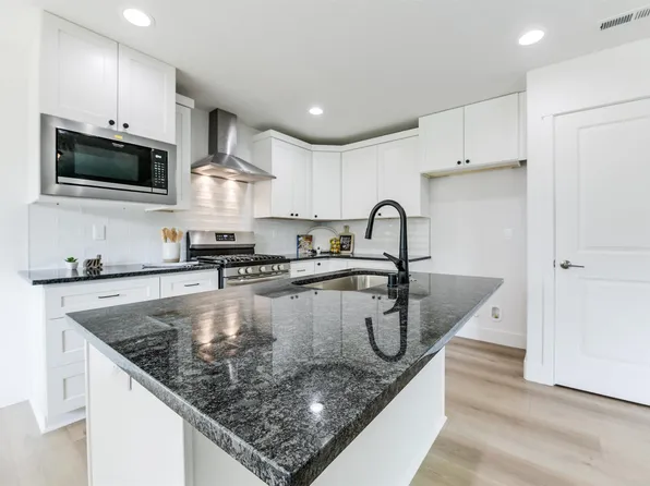 14 E 22nd Pl, Kennewick, WA 99337