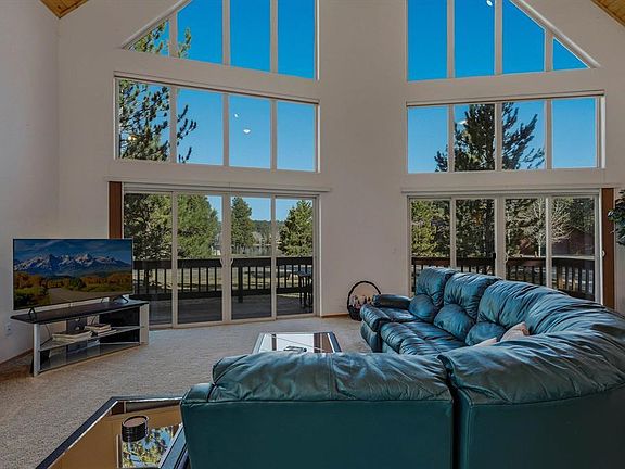 3rd image of 9 Pines Drive