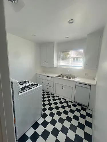 4028 Perlita Ave #8 Photo 1