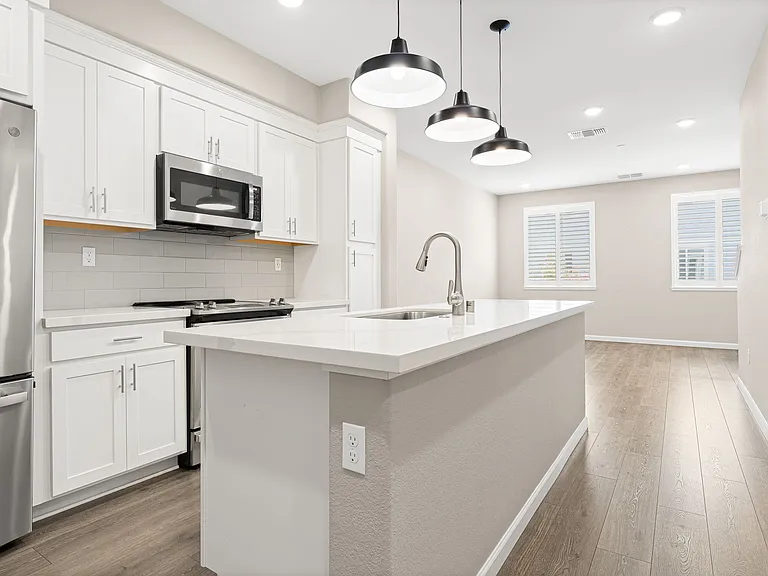 327 Pear Tree Ter #B — Photo 7