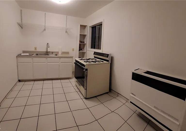 10519 Nopalito St — Photo 3
