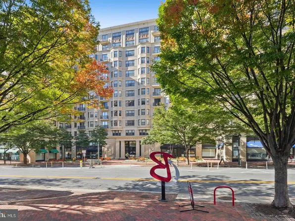 7710 Woodmont Ave APT 1207, Bethesda, MD 20814