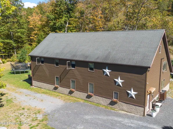 522 Starr Road, Ravena, NY 12143