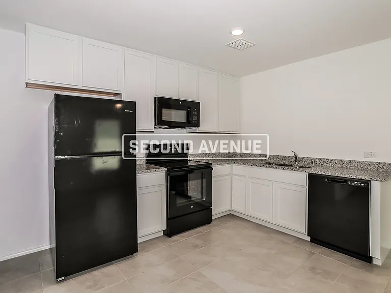 150 Sunflower St — Photo 4