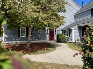 15 Lantern Ln UNIT 8, Dracut, MA 01826