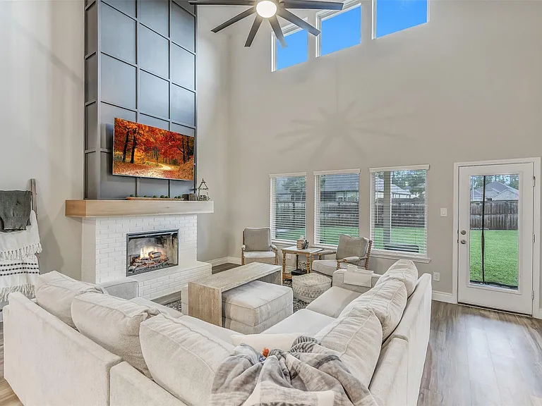 9239 Brunel Ln — Photo 7