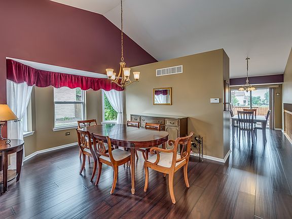 5th image of 2203 Heron Ln
