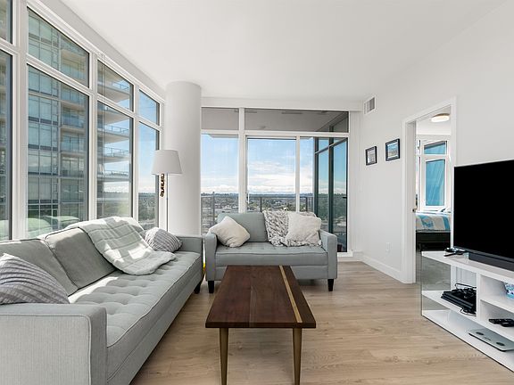 5th image of 1788 Gilmore Ave N #2502
