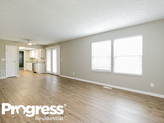 5th image of 3288 Parkbrook Dr