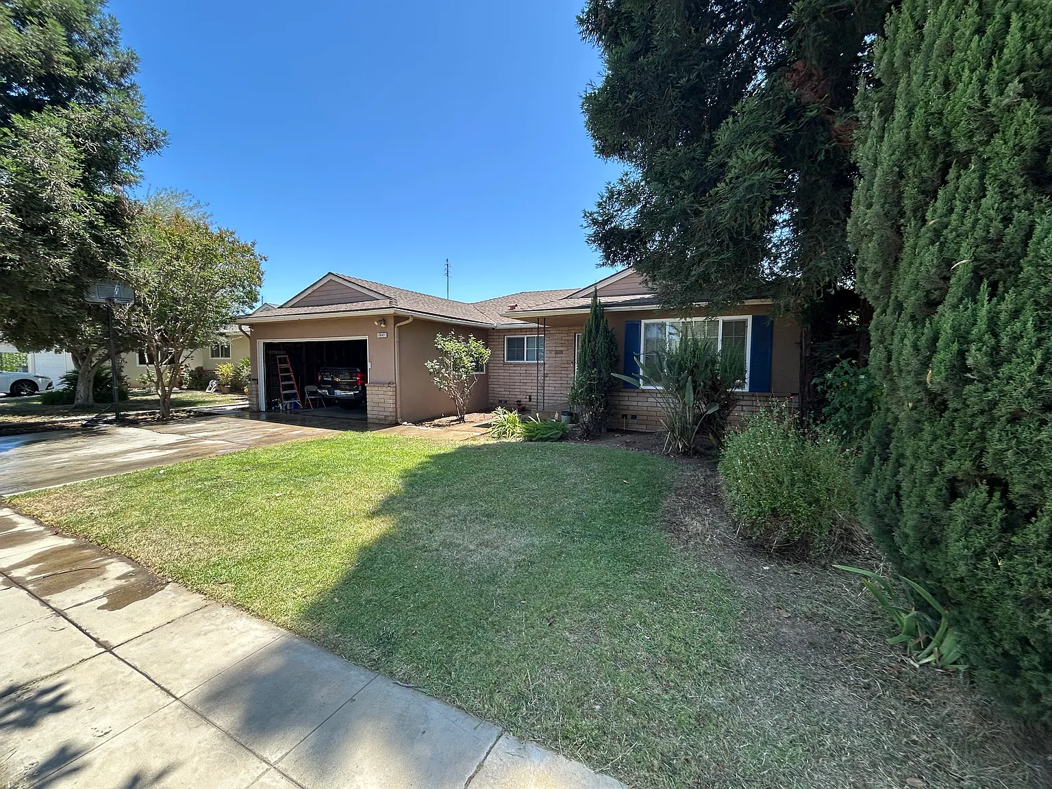 3 bed, 1643 sqft, $2,500 — Photo 2