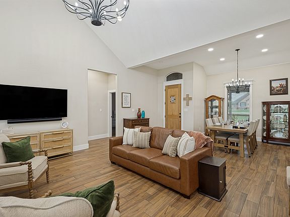 3rd image of 13840 Megan Dr