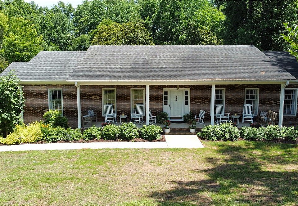 1st image of 639 Sulphur Springs Rd