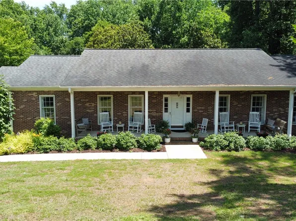 639 Sulphur Springs Rd, Greenville, SC 29617