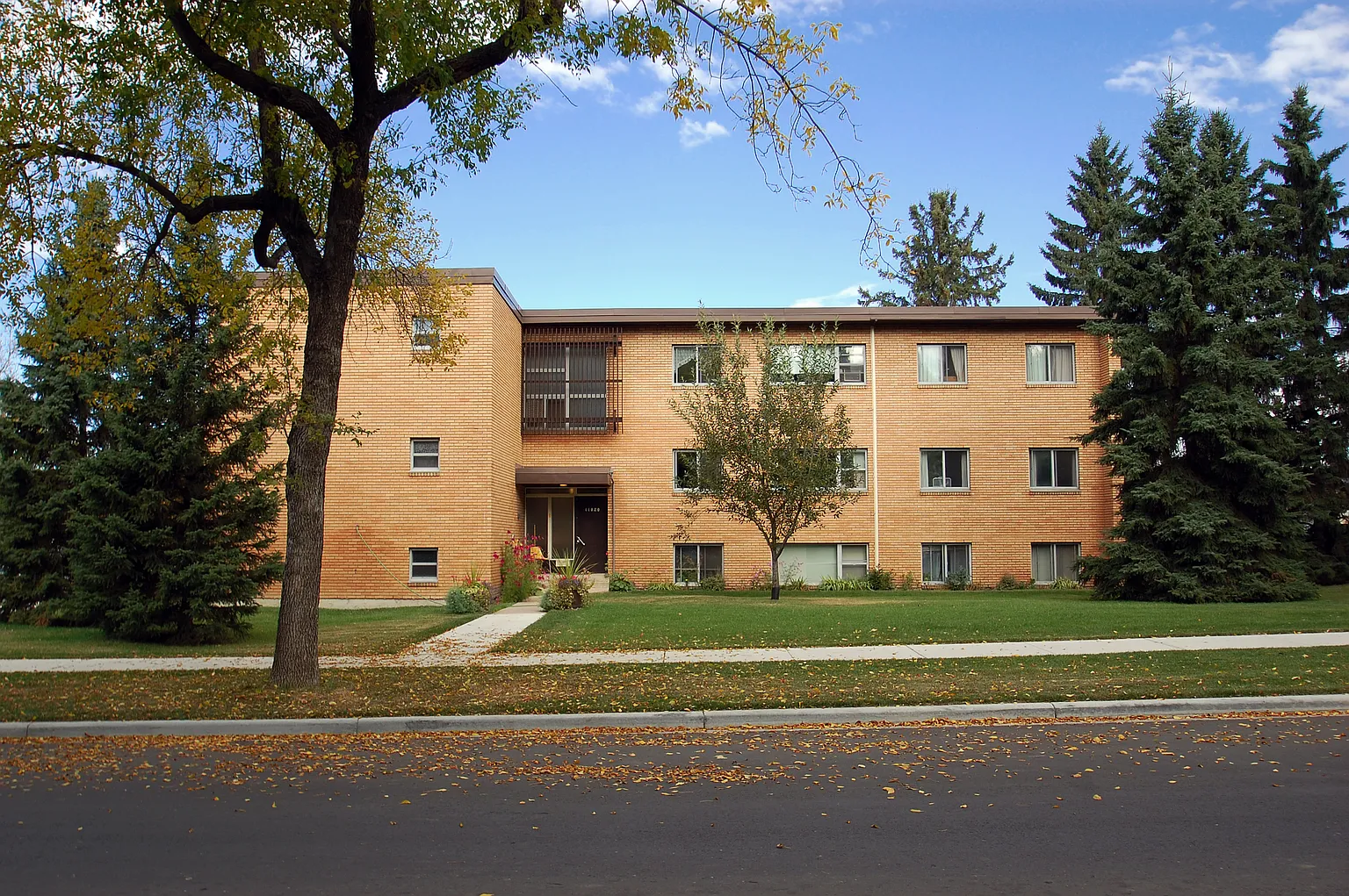 11020 65th Ave NW photo 1