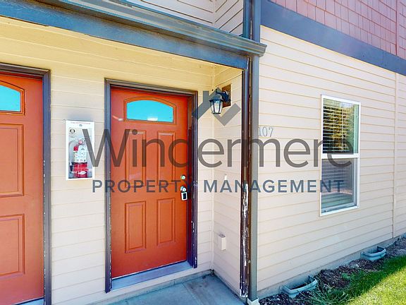 2nd image of 75 SW Silverstar Ln #7