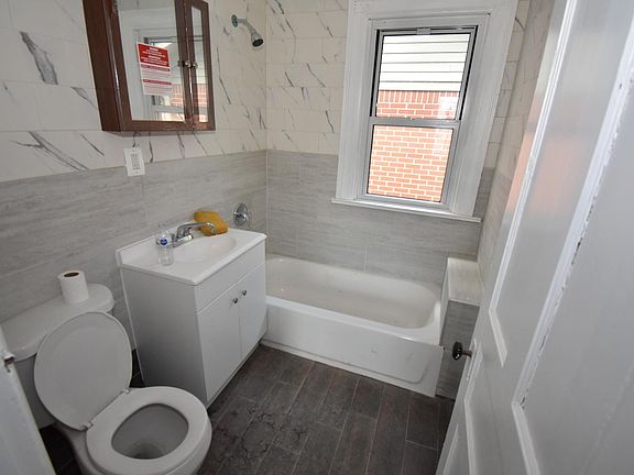 4th image of 119 Locust St #1&2