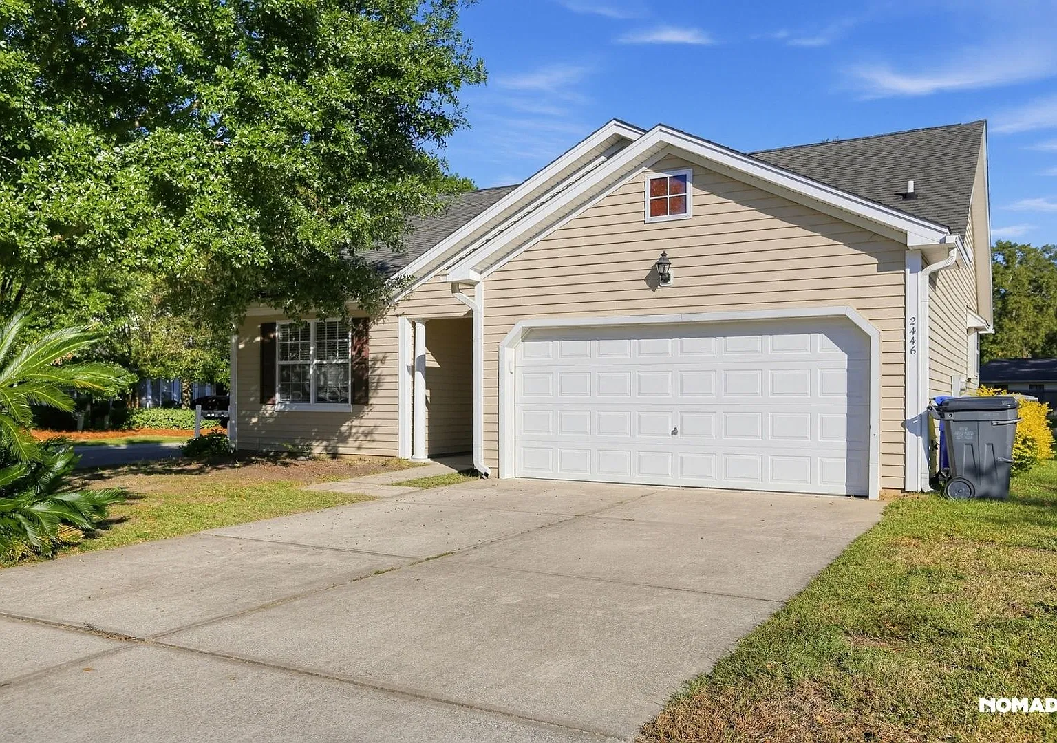 Charming 3BR House in Charleston — Photo 2