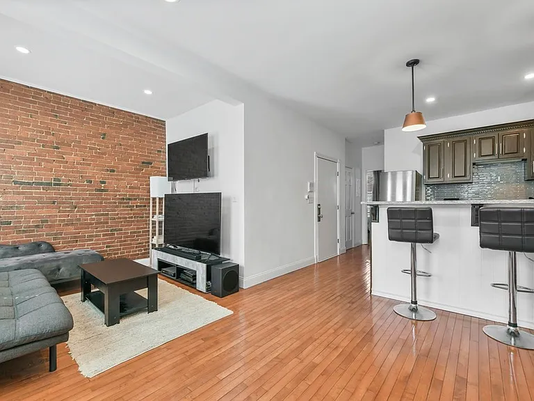 168 F St #3 — Photo 3