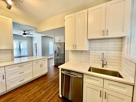 5th image of 2112 W North Ave #1W