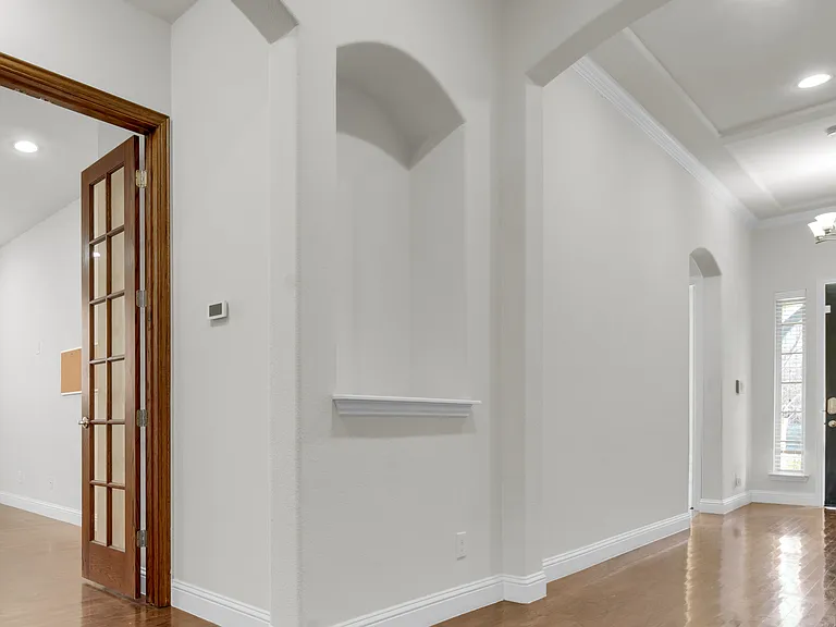 1011 Prairie Ridge Ln — Photo 2