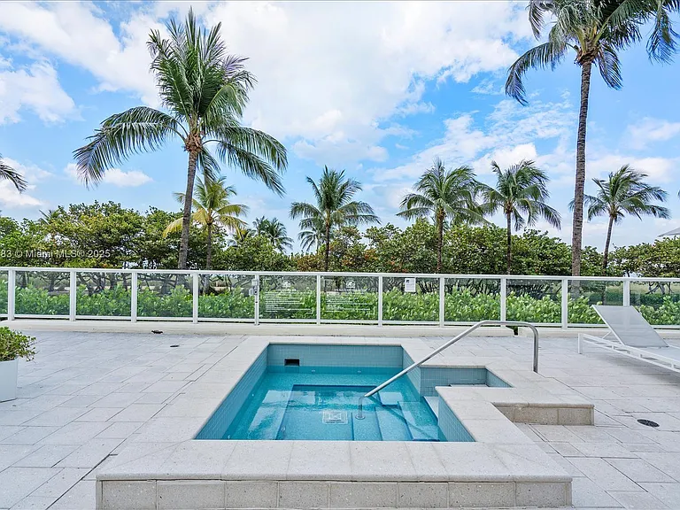 10185 Collins Ave #917 — Photo 17