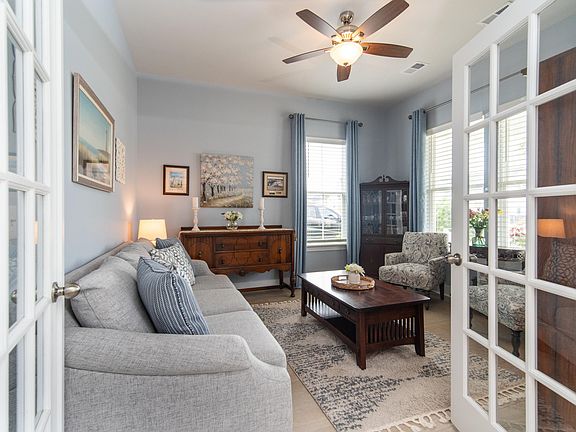 3rd image of 448 Parish Farms Dr