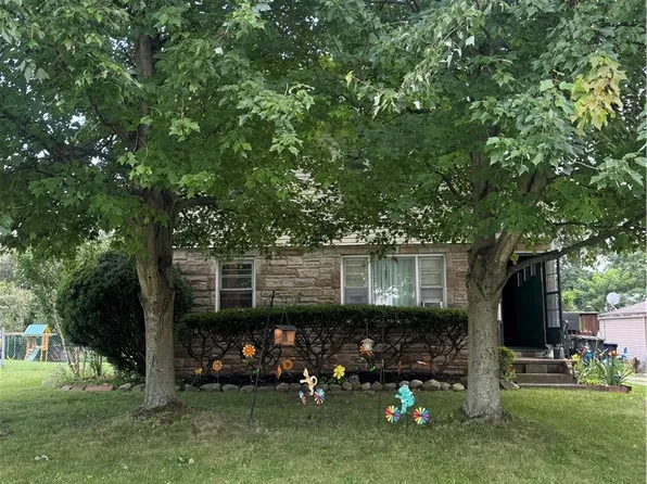 2424 Triplett Blvd, Akron, OH 44312