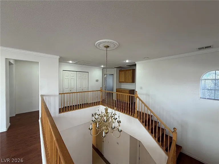 10115 Capistrello Ave — Photo 14