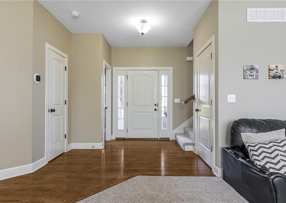 16561 W 172nd Ter, Olathe, KS 66062 | Zillow