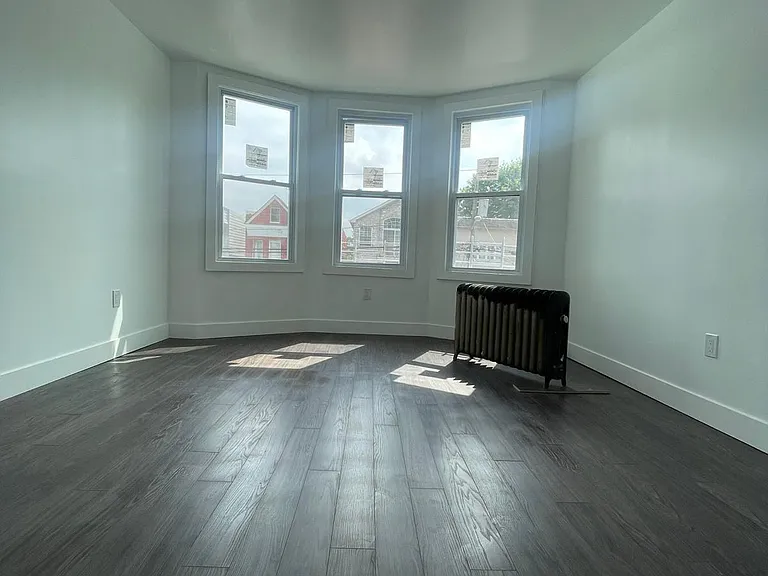 138 Bidwell Ave #2 — Photo 5