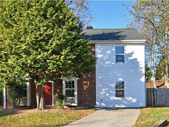 717 Pilgrim Ford Ct, Clemmons, NC 27012