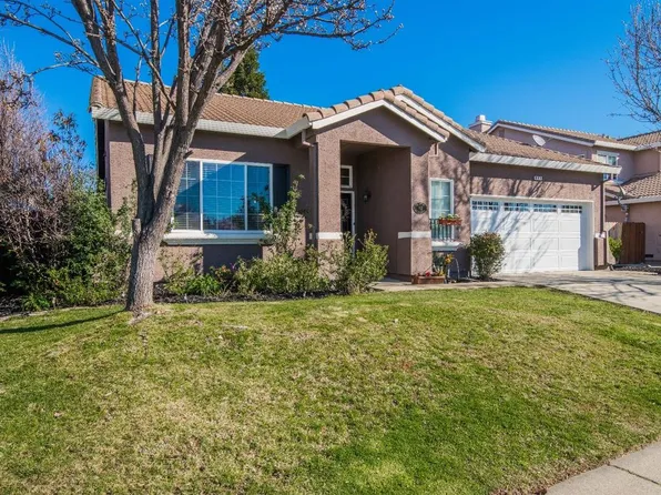 952 Carter St, Folsom, CA 95630