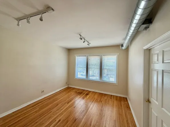 839 N Ashland Ave #2F, Chicago, IL 60622