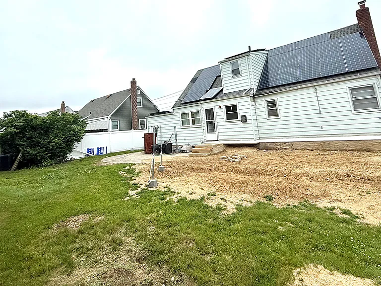 114 Motor Ave #1 — Photo 16