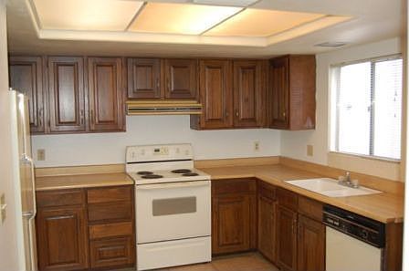 5th image of 834 E Fern Dr S