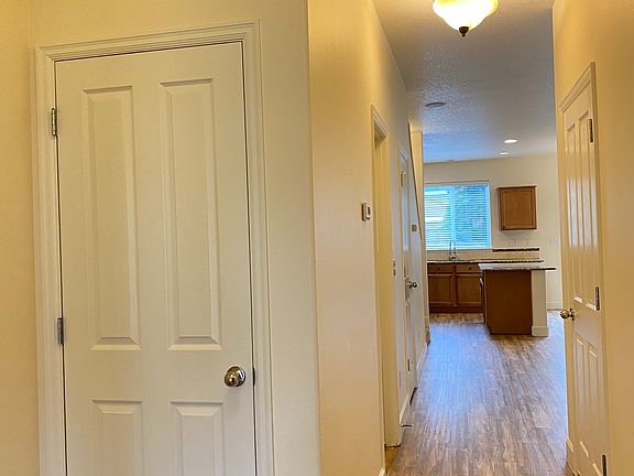 2nd image of 4664 SE Sandalwood St