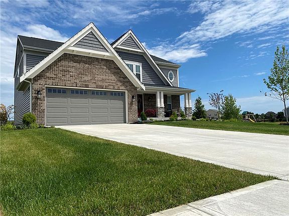 3rd image of 2453 Silver Rose Dr